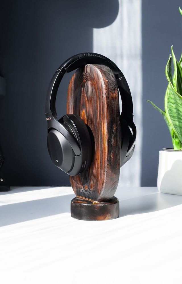 5 types of Wireless Headphones 