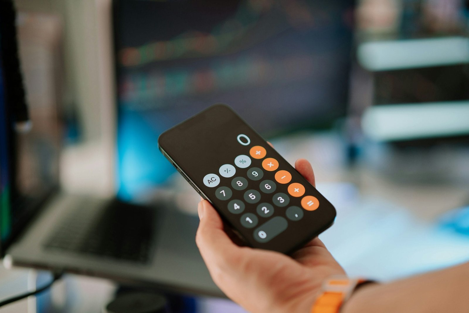 Photo by <a href="https://unsplash.com/@jakubzerdzicki" rel="nofollow">Jakub Żerdzicki</a> on <a href="https://unsplash.com/?utm_source=hostinger&utm_medium=referral" rel="nofollow">Unsplash</a> 
