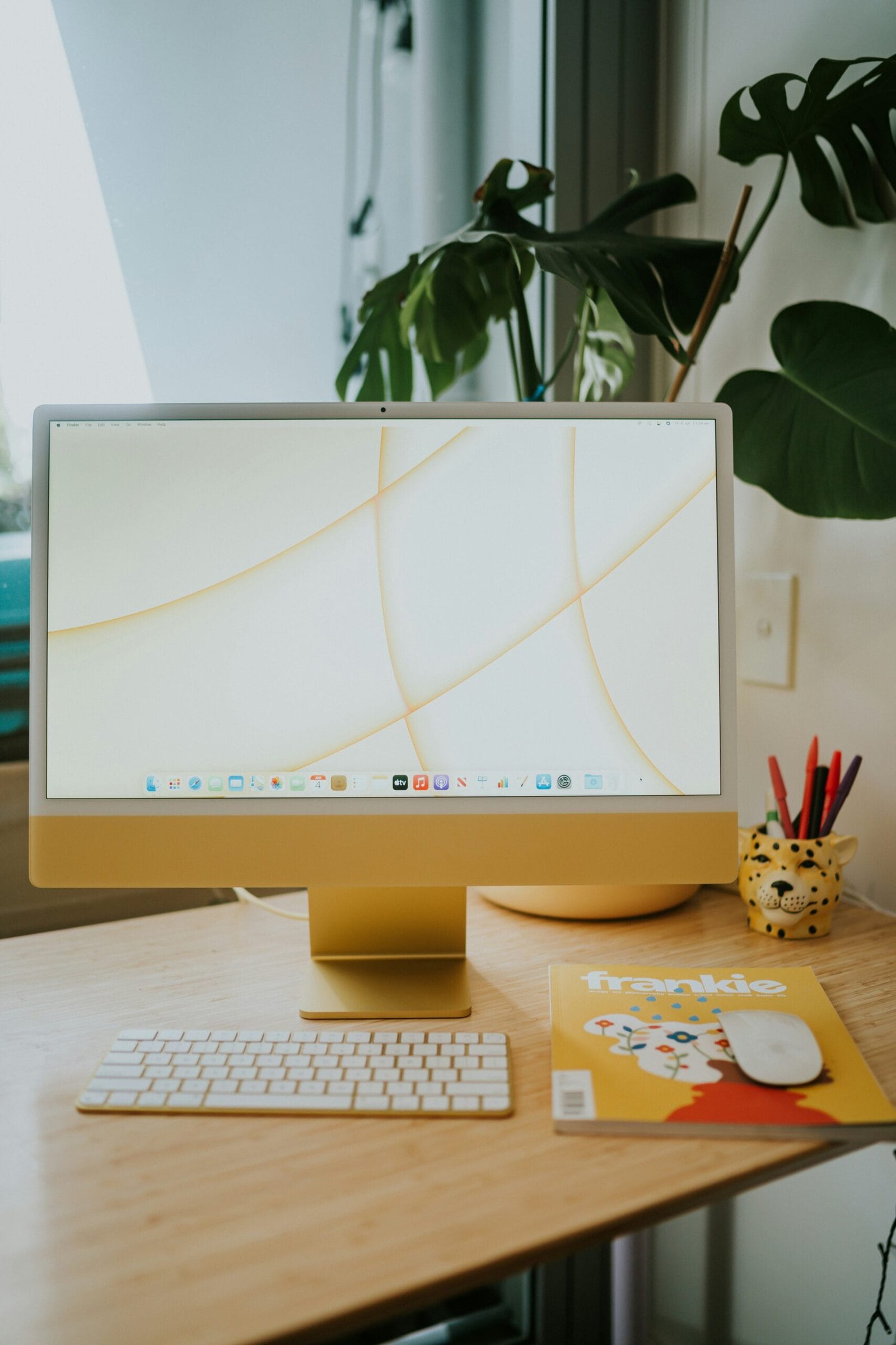Photo by <a href="https://unsplash.com/@jaywennington" rel="nofollow">Jay Wennington</a> on <a href="https://unsplash.com/?utm_source=hostinger&utm_medium=referral" rel="nofollow">Unsplash</a> 