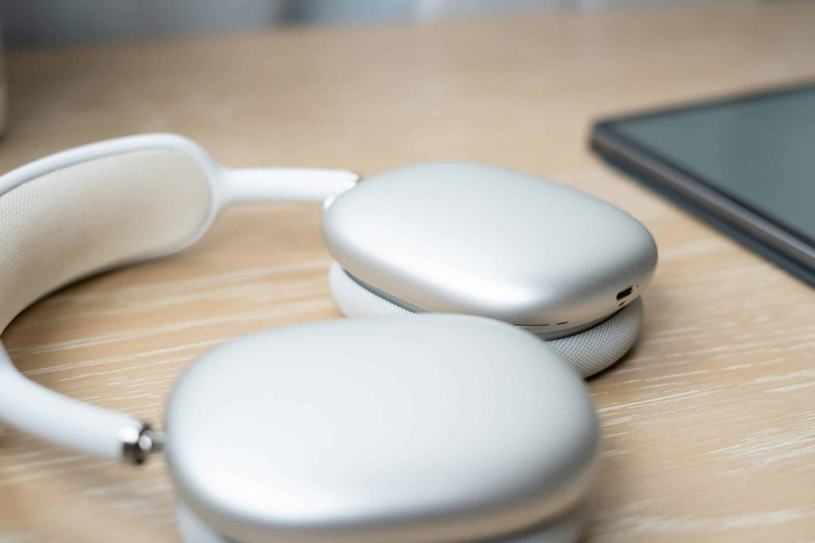  pair of headphones