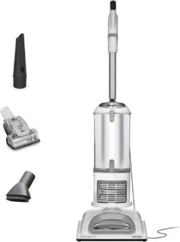 Shark | Upright Vacuum Cleaner | Navigator Lift-Away | Swivel Steering | HEPA Filter | Vacuum for Pet Hair | Crevice Tool & Dusting Brush Included | For Carpets & Hard Floors | White/Silver | NV356E