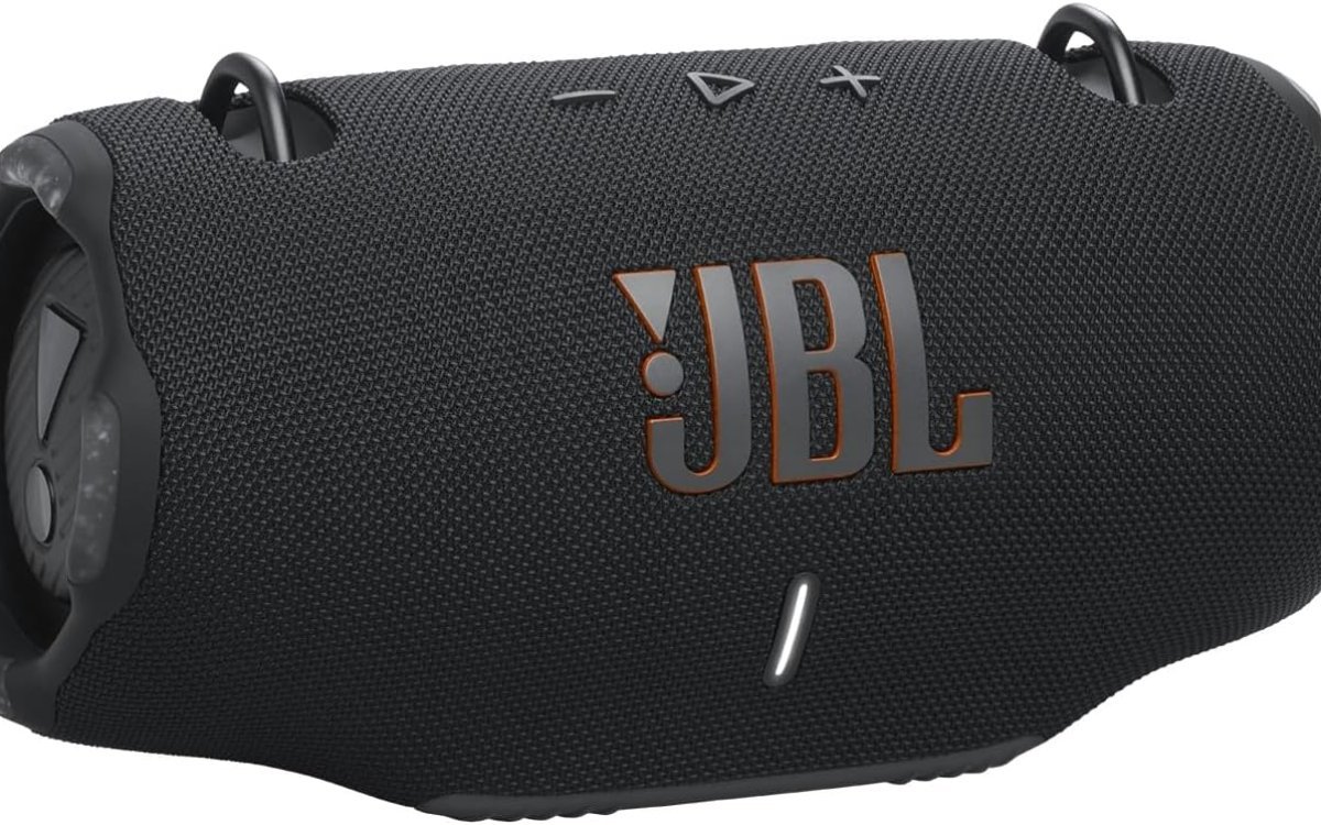 JBL Xtreme 4 Portable Bluetooth Speaker with JBL Pro Sound and Convenient Shoulder Strap, IP67 Waterproof, Built-In Power Bank, Black