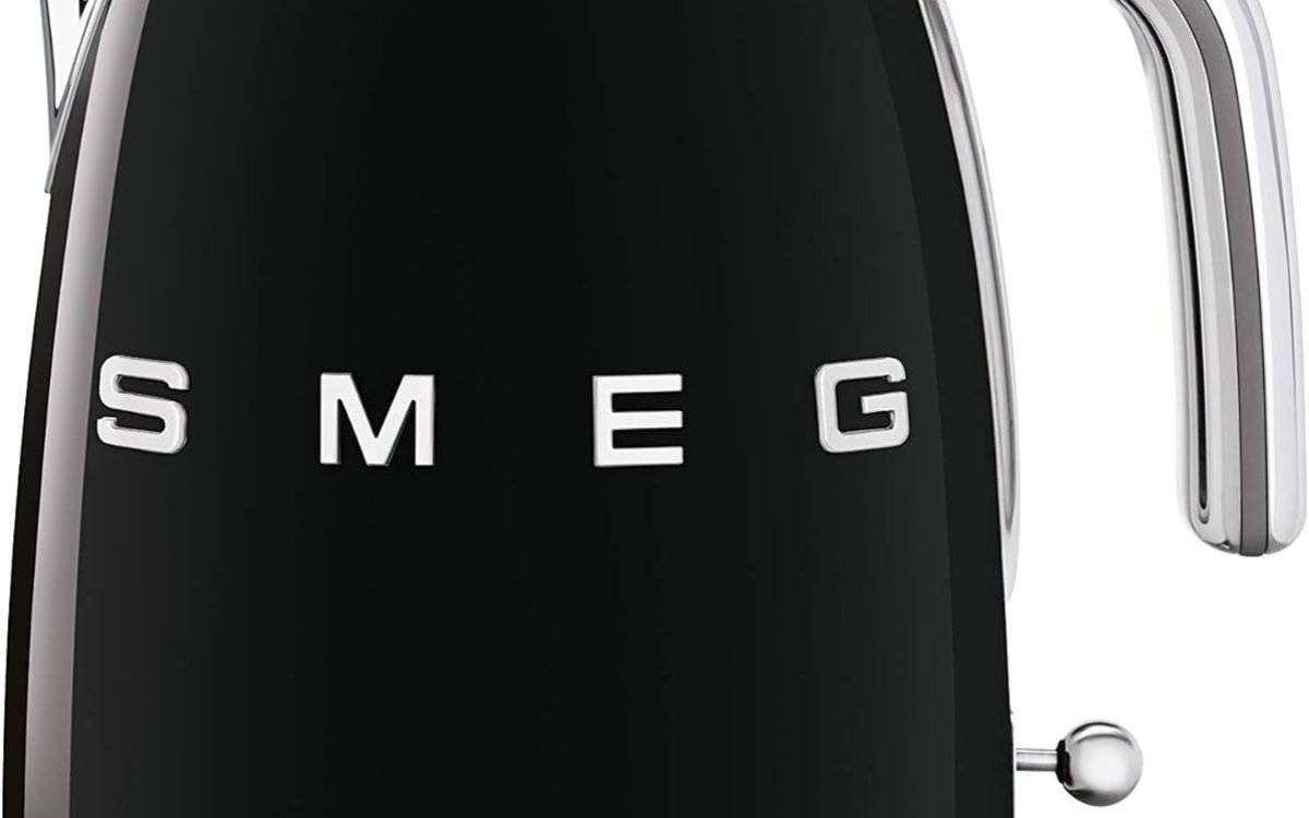 SMEG 50's Retro Style Electric Water Kettle with Automatic Shutoff, Removable Base, and Water Indicator, KLF03BLUS