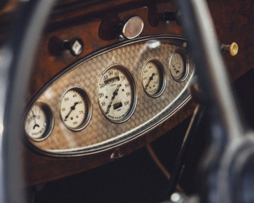 Photo by <a href="https://unsplash.com/@davealmine" rel="nofollow">Dawid Zawiła</a> on <a href="https://unsplash.com/?utm_source=hostinger&utm_medium=referral" rel="nofollow">Unsplash</a> 